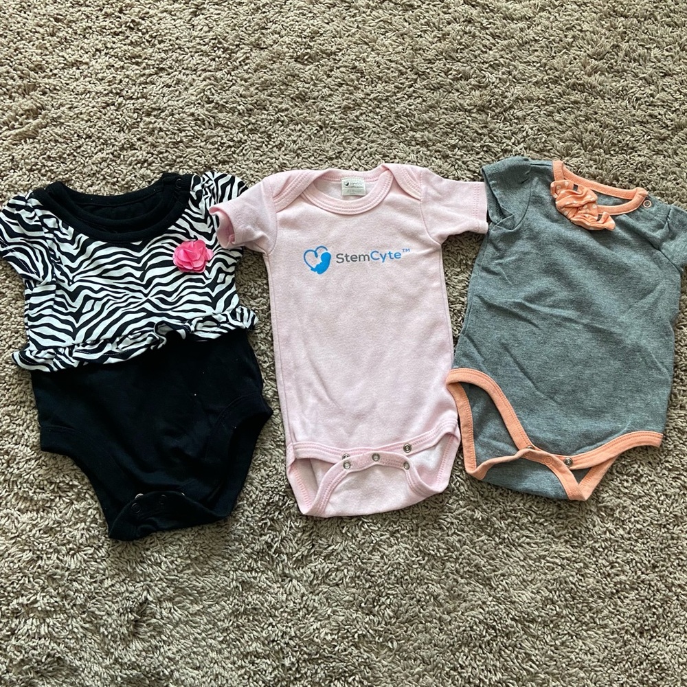 Set of 3 Short Sleeved Onesies